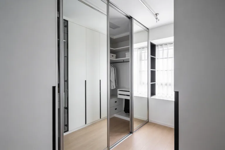 7 Updating Bifold Closet Doors Ideas for a Modern Look: Fresh Uplift